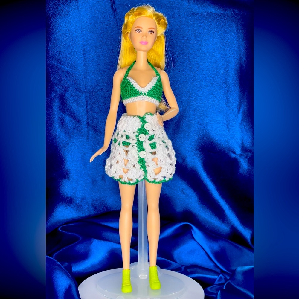 Barbie’s Custom-Made Crochet Outfit